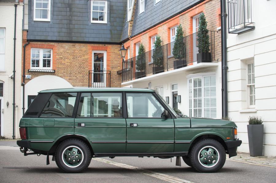  Land Rover Range Rover Vogue LSE 1992 года  (фото 5 из 16)